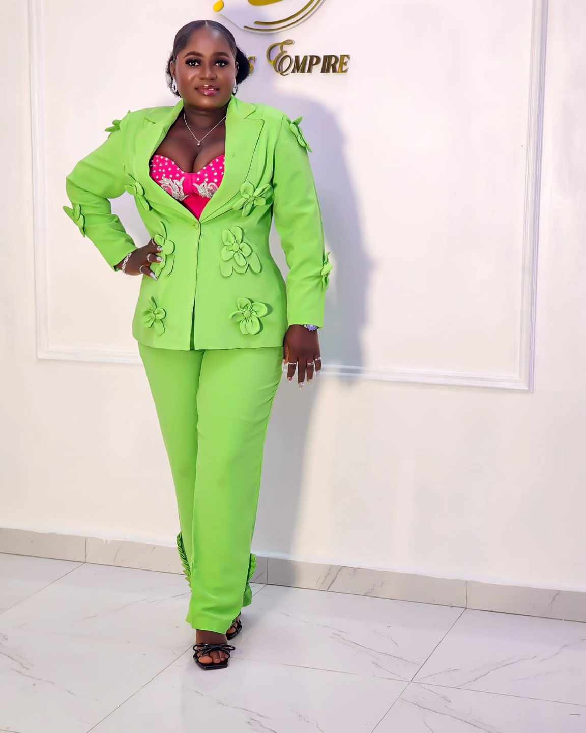 Plus Size Green Women Blazer S - огляд і ціна Women Formal Wear For Plus Size