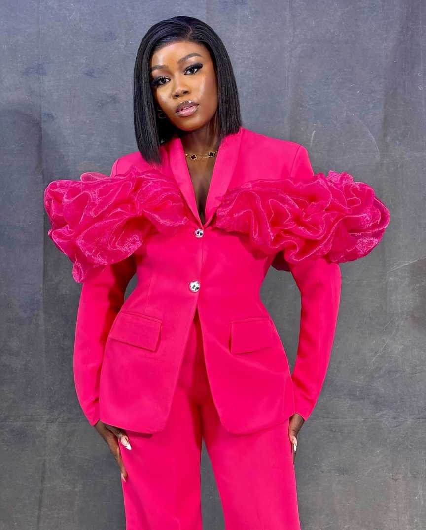 Customized Hot Pink Women Pant - огляд і ціна Women Formal Wear With Tie