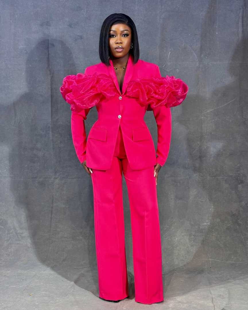Customized Hot Pink Women Pant - огляд і ціна Women Formal Wear With Tie
